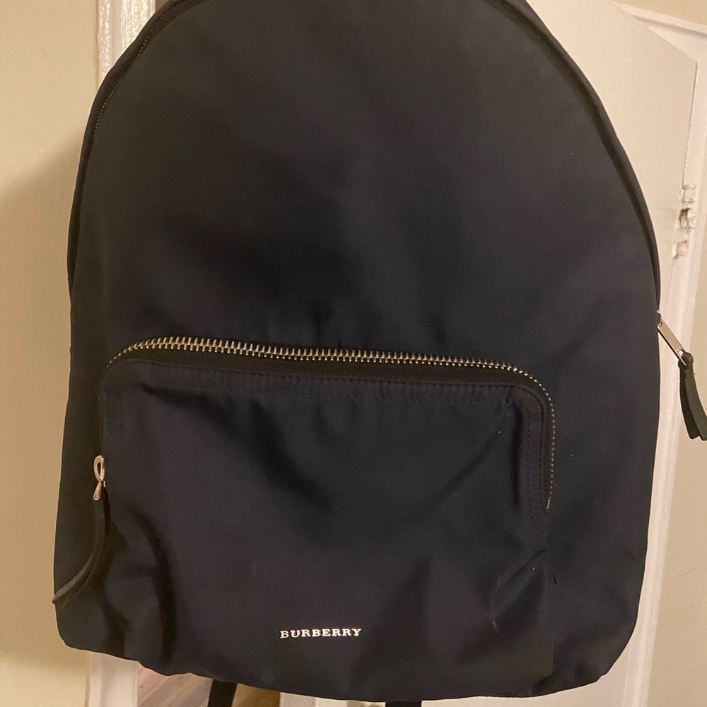 Burberry Bookbag 2019 Summer Collection - Picture 2 of 7